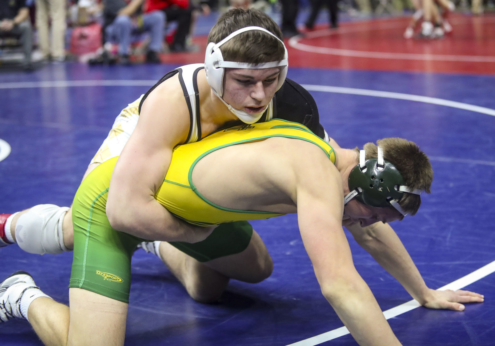 021618-STATE-WRESTLING-2A-SEMIS-018
